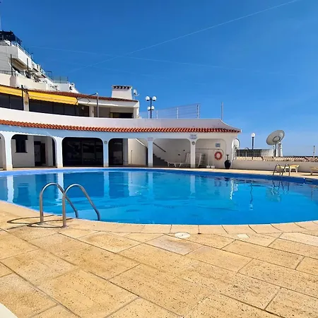 Albufeira, Blue Wave Retreat 64 * Αλμπουφέιρα